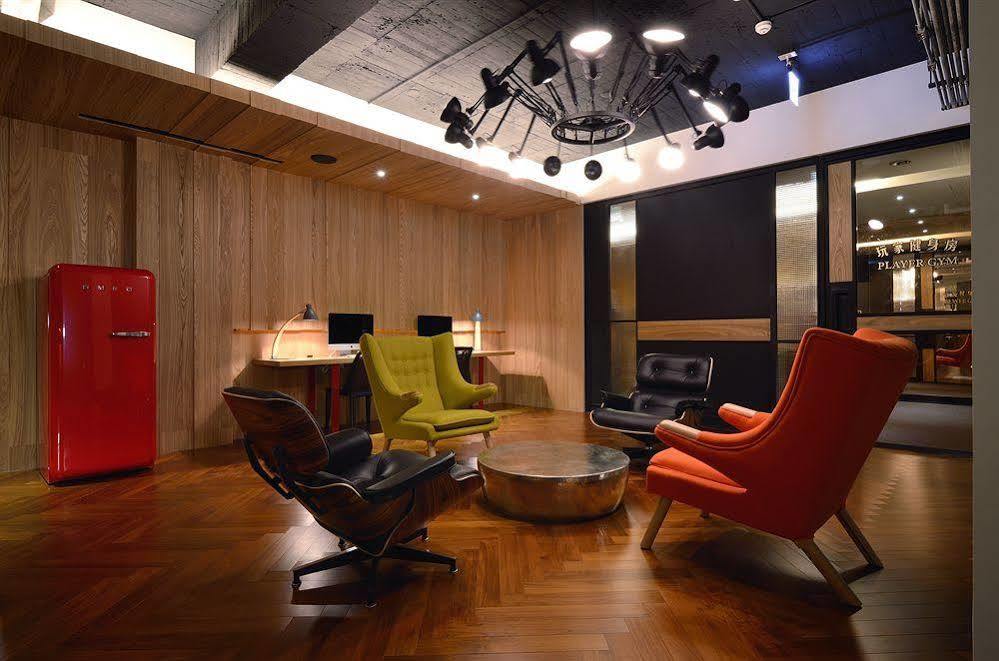 Reddot Hotel Taichung Exteriör bild